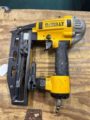 DeWalt DWFP71917 Pneumatic Straight Finish Nailer - 16 Gauge